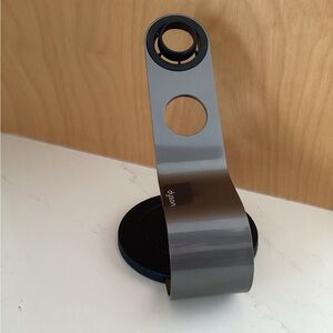 Dyson supersonic hair dryer stand Stand